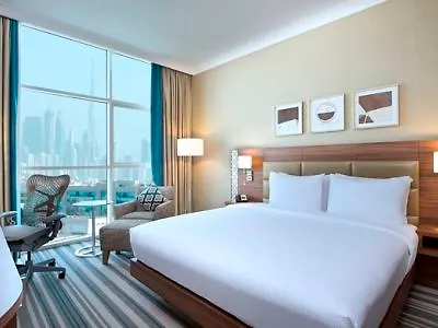 Hilton Garden Inn Dubai Jumeirah 4*,