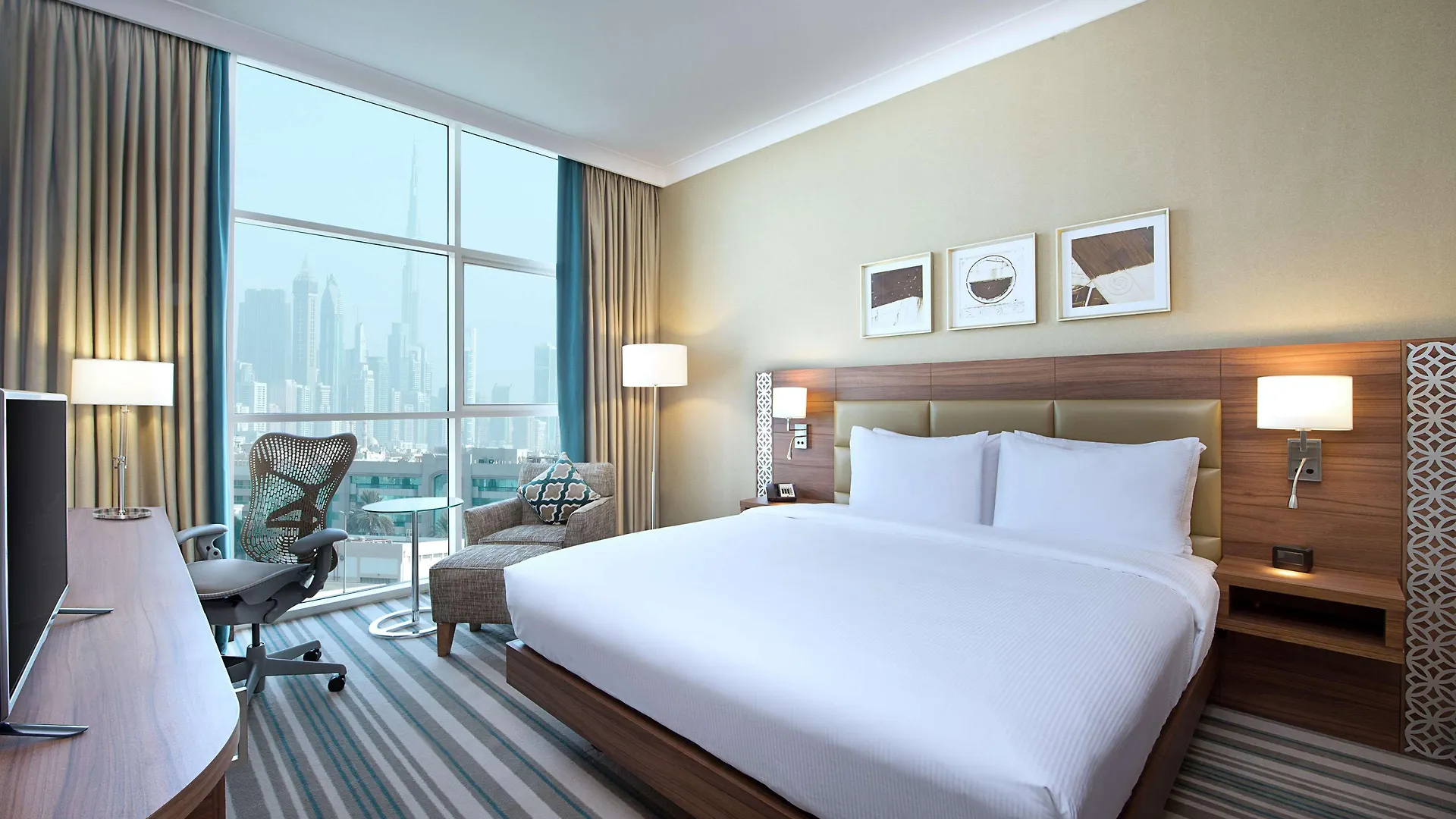 Hilton Garden Inn Dubai Jumeirah