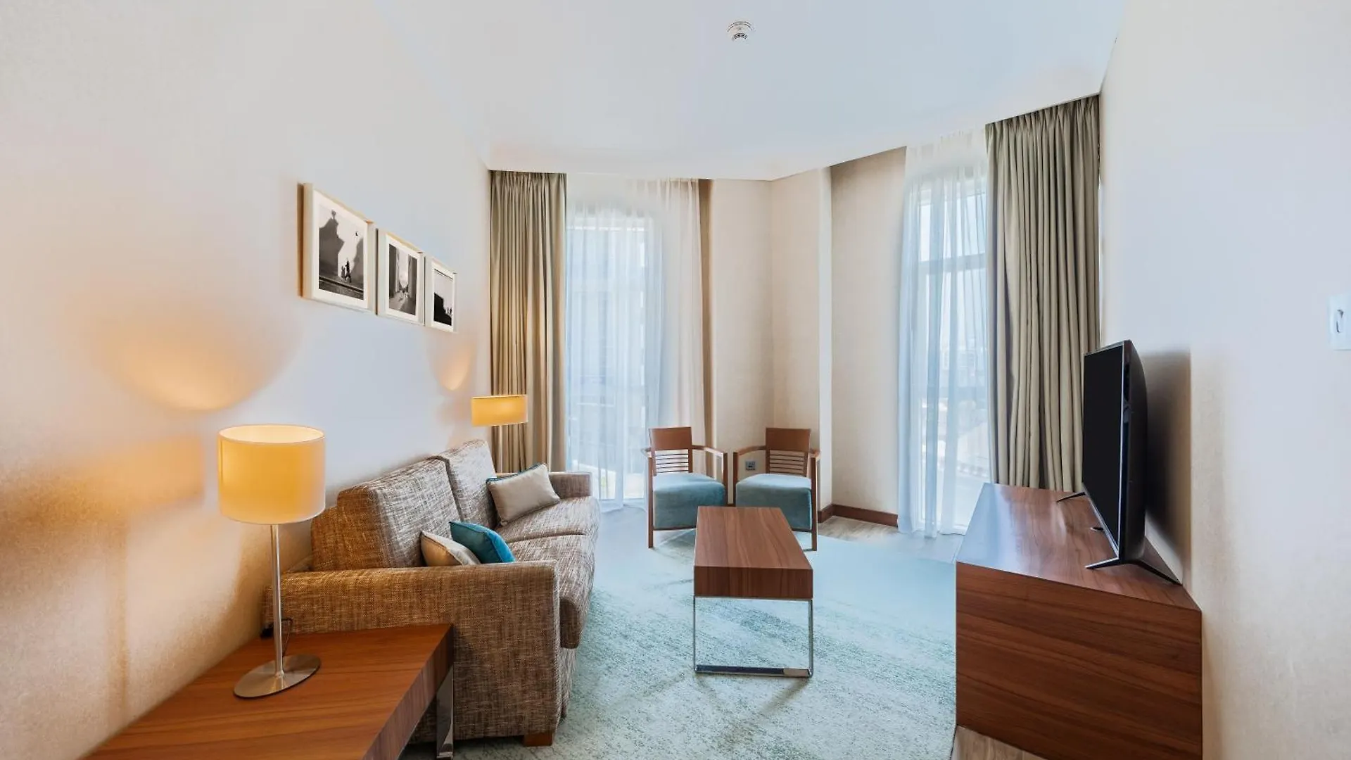Hilton Garden Inn Dubai Jumeirah