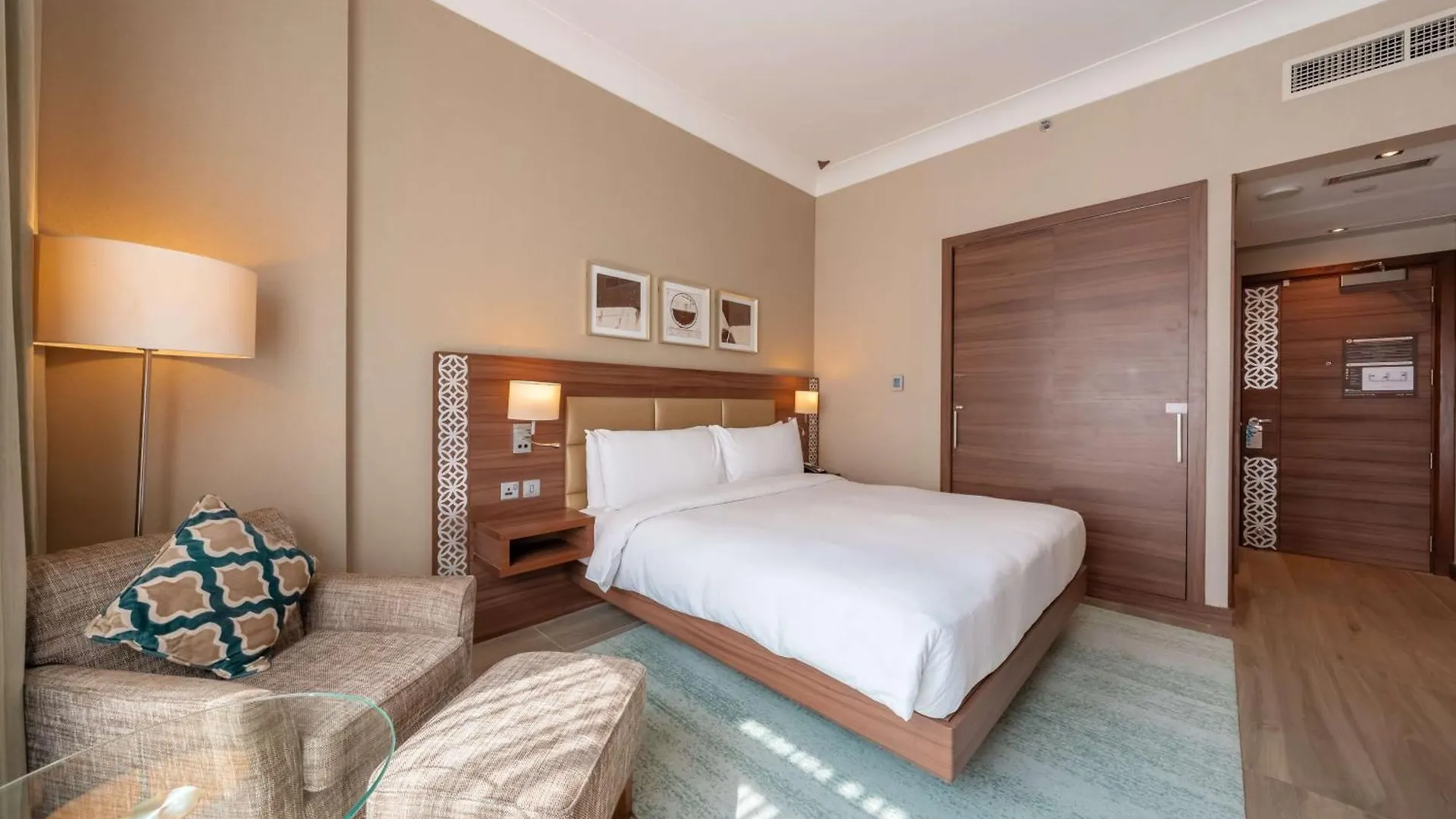 Hotel Hilton Garden Inn Dubai Jumeirah