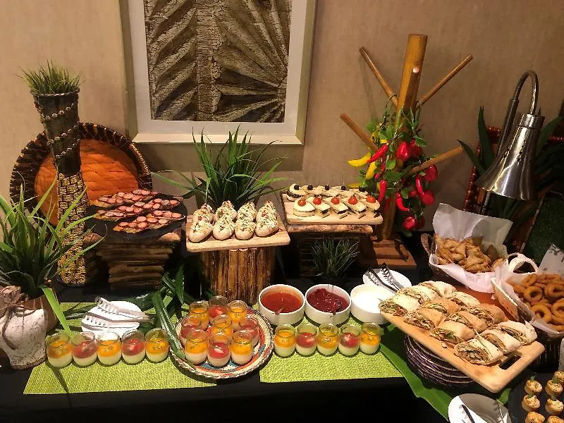 **** Hotel Hilton Garden Inn Dubai Jumeirah Spojené arabské emiráty